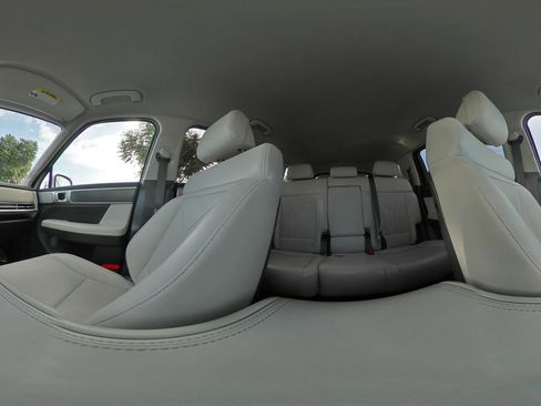 Used 2025 Hyundai Santa Fe SEL image 42