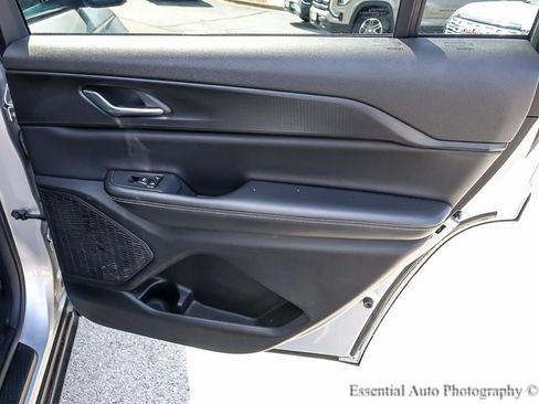 Used 2023 Jeep Grand Cherokee L Laredo AWD/4WD image 26