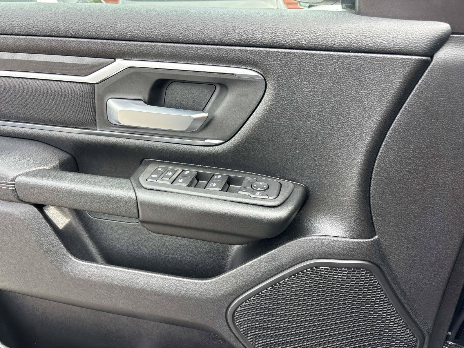Used 2025 RAM 1500 Big Horn AWD/4WD image 17