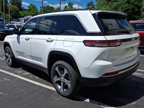 New 2026 Jeep Grand Cherokee Limited AWD/4WD image 4