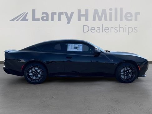 New 2026 Dodge Charger Scat Pack w/ Blacktop Package AWD/4WD image 7