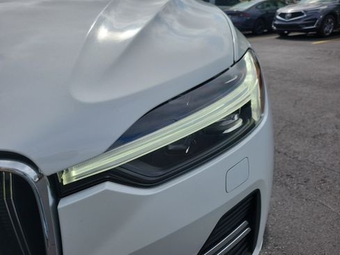 Used 2023 Volvo XC60 B5 Plus w/ Climate Package image 10