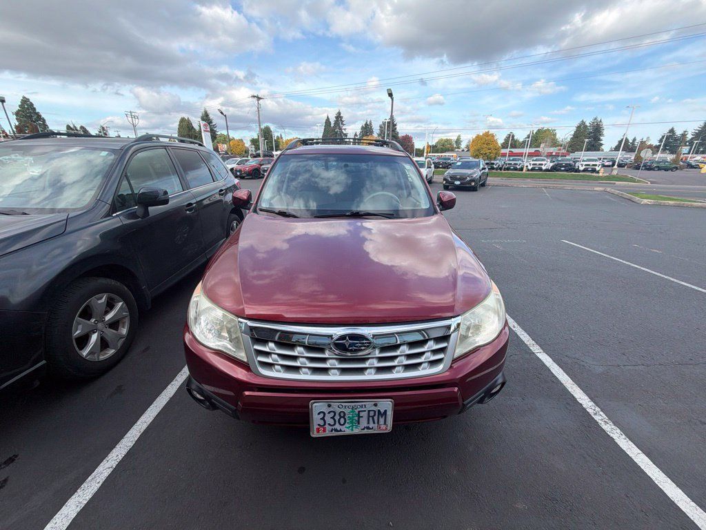 Used 2012 Subaru Forester 2.5X Premium w/ All-Weather Pkg AWD/4WD image 9