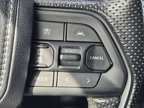 Used 2024 Toyota Tacoma SR5 AWD/4WD image 23