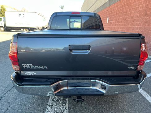 Used 2012 Toyota Tacoma 4x4 Access Cab V6 w/ Convenience Pkg image 6