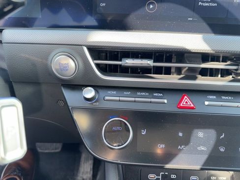 Used 2025 Hyundai Sonata SEL image 38