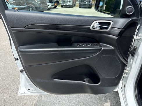 Used 2021 Jeep Grand Cherokee Laredo X RWD image 13