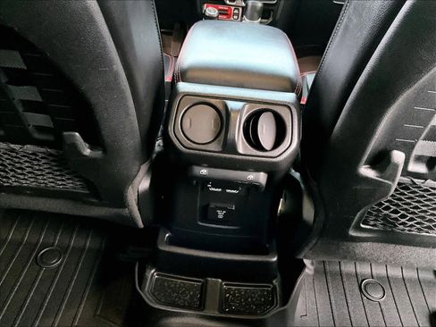 Used 2021 Jeep Wrangler Unlimited Rubicon image 27