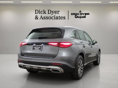 Used 2023 Mercedes-Benz GLC 300 image 11