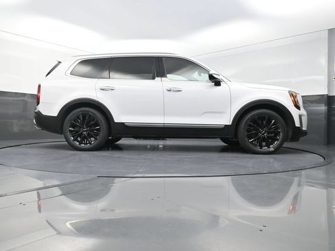Used 2022 Kia Telluride SX w/ Towing Package AWD/4WD image 28
