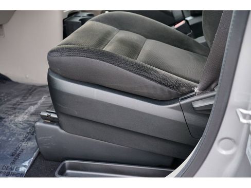 Used 2017 Dodge Grand Caravan SE w/ Power Window Group image 15