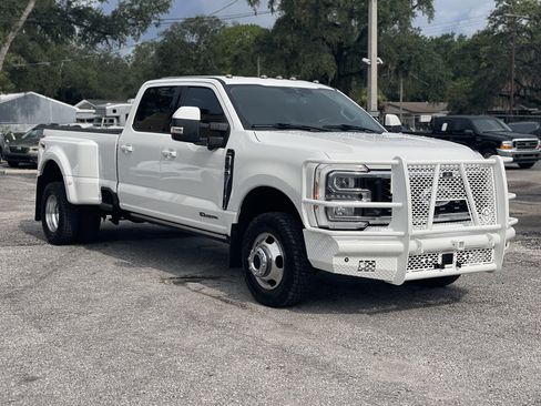 Used 2023 Ford F350 Lariat w/ Lariat Ultimate Package AWD/4WD image 18