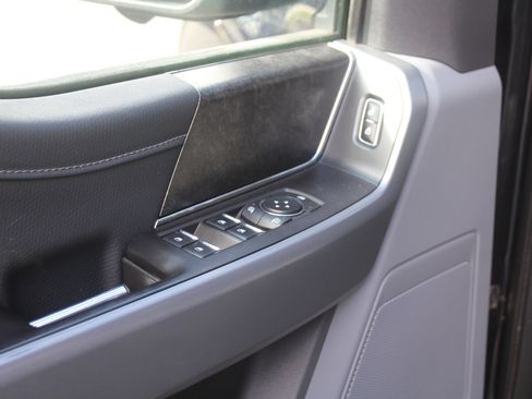 Used 2022 Ford F150 XLT w/ Equipment Group 302A High AWD/4WD image 18