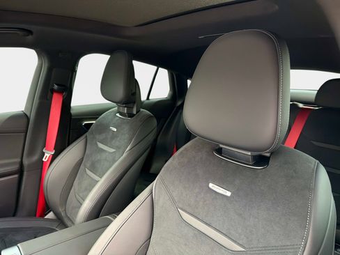 Used 2025 Mercedes-Benz GLC 63 AMG S image 38