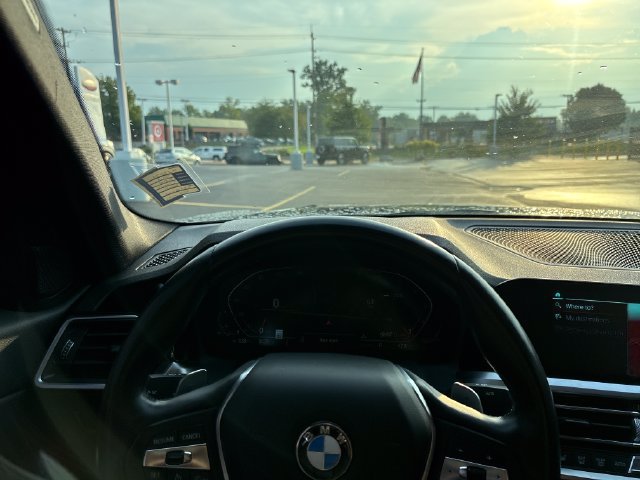 Used 2019 BMW 330i xDrive Sedan w/ Driving Assistance Package AWD/4WD image 21