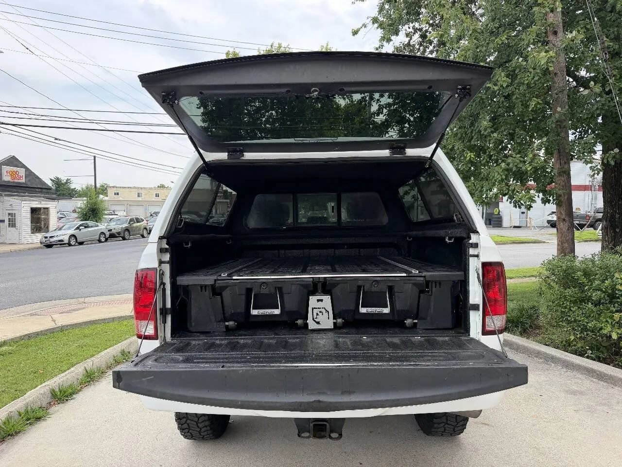 Used 2018 RAM 2500 SLT AWD/4WD image 29