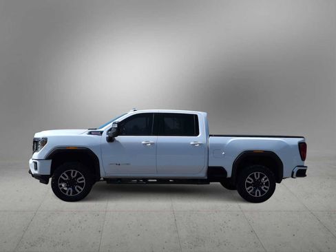 Used 2020 GMC Sierra 2500 AT4 w/ AT4 Premium Package AWD/4WD image 5
