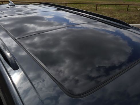 Certified 2022 Cadillac XT6 Sport w/ Technology Package image 13