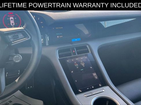 Used 2025 Porsche Taycan RWD image 8