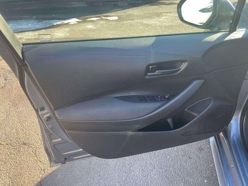 Used 2022 Toyota Corolla LE image 15