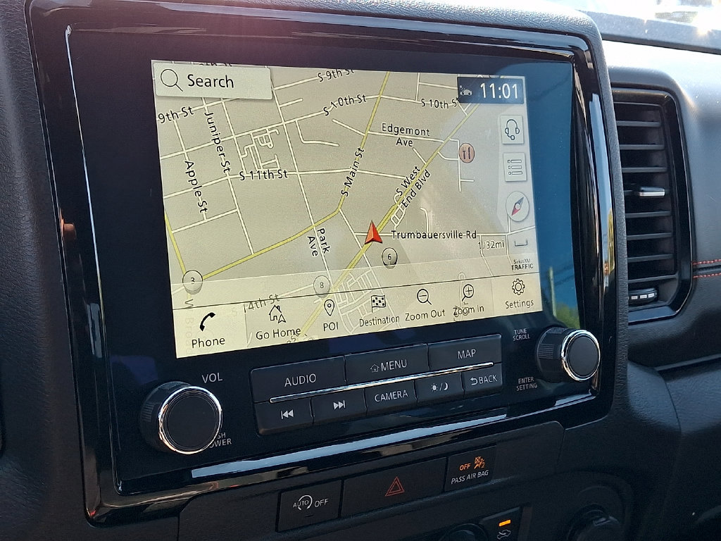 Used 2023 Nissan Frontier PRO-4X w/ Pro Convenience Package AWD/4WD image 17