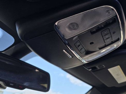 Used 2014 Jeep Grand Cherokee Overland image 26