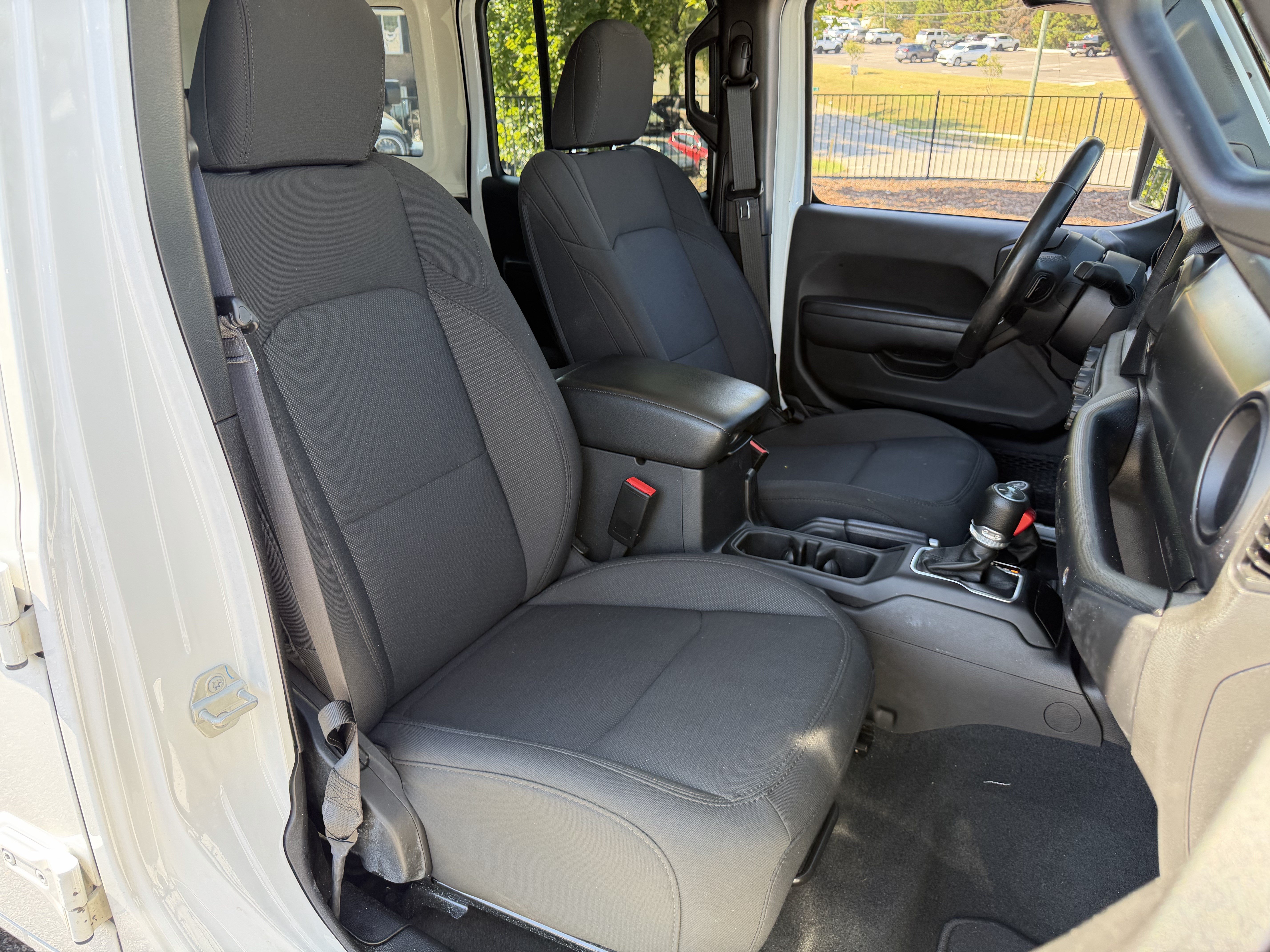Used 2023 Jeep Wrangler Unlimited Sport AWD/4WD image 35