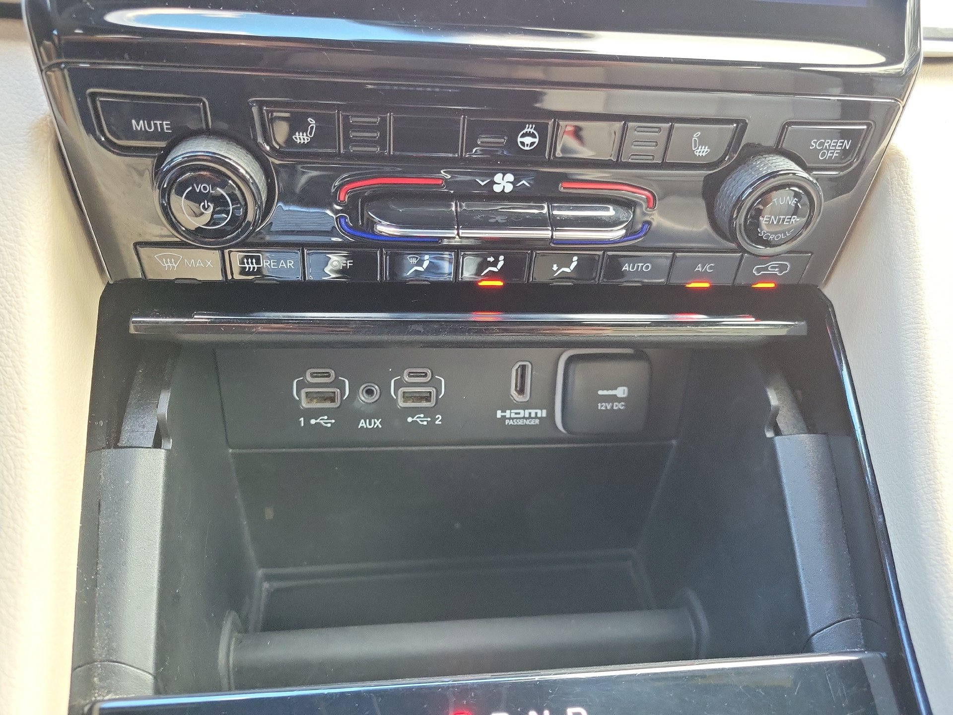 Used 2023 Jeep Grand Cherokee 4WD 4xe image 39