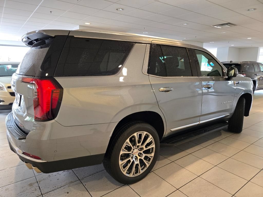Used 2025 GMC Yukon Denali AWD/4WD image 14