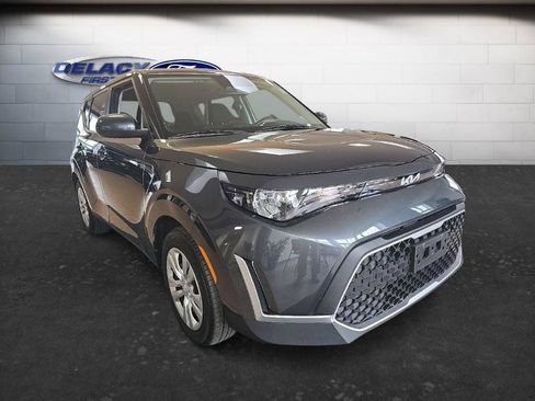 Used 2023 Kia Soul LX FWD image 11