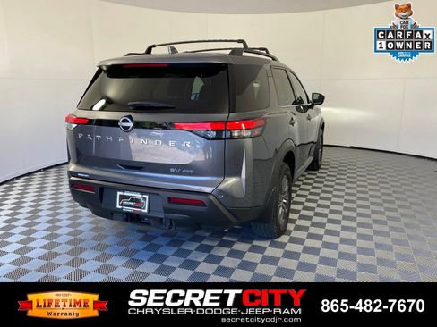 Used 2024 Nissan Pathfinder SV w/ SV Premium Package AWD/4WD image 7