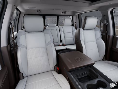 New 2026 RAM 2500 Laramie AWD/4WD image 39