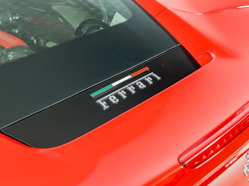 Used 2018 Ferrari 488 GTB RWD image 45
