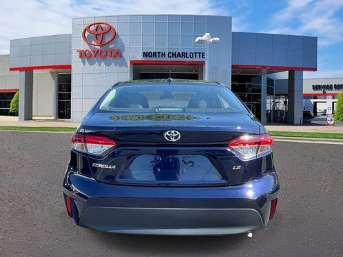 Used 2026 Toyota Corolla LE FWD image 5