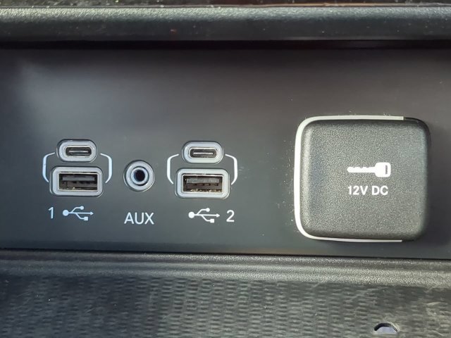 Certified 2025 Jeep Grand Cherokee Altitude AWD/4WD image 26