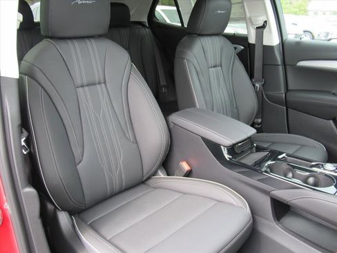 New 2026 Buick Envision Avenir image 8