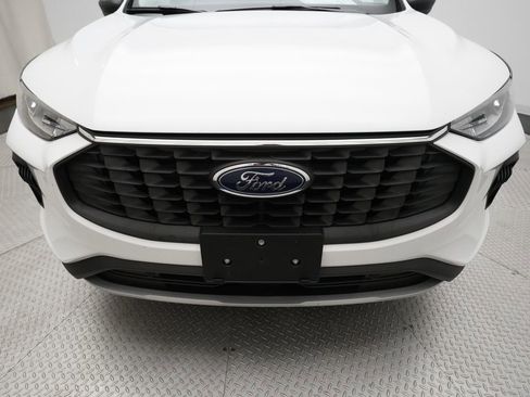 Used 2023 Ford Escape Active image 22