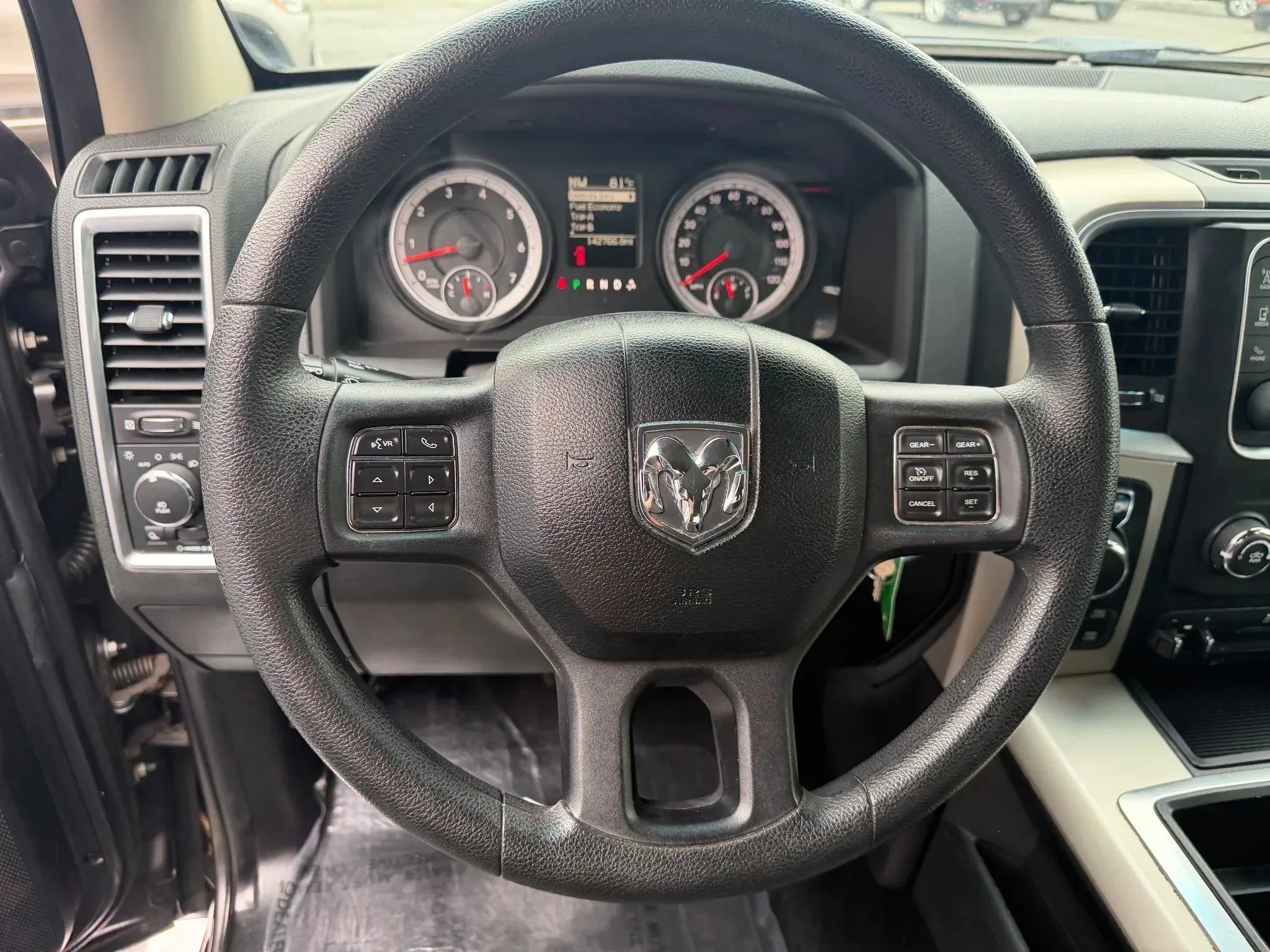 Used 2014 RAM 1500 Classic SLT w/ Trailer Tow Group AWD/4WD image 21