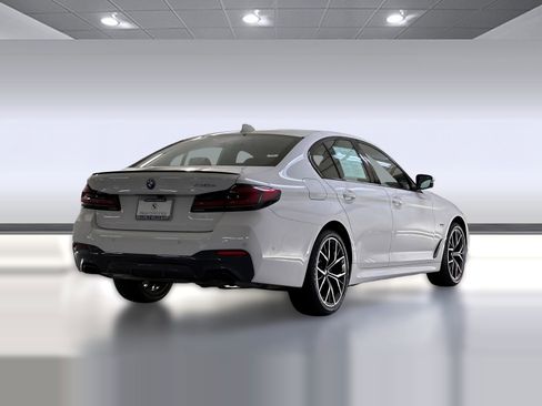 Certified 2023 BMW 530e 530e w/ M Sport Package image 8