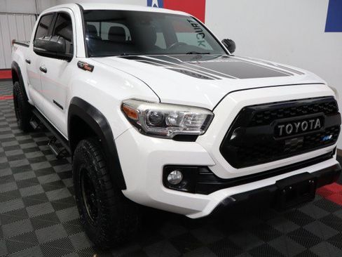 Used 2019 Toyota Tacoma TRD Off-Road AWD/4WD image 20
