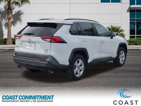 Used 2021 Toyota RAV4 XLE w/ XLE Grade Weather Package AWD/4WD image 6
