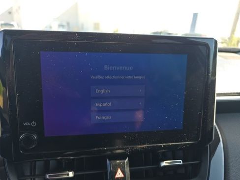 Used 2023 Toyota Corolla Cross XLE image 15