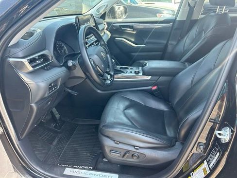 Used 2021 Toyota Highlander Limited AWD/4WD image 14