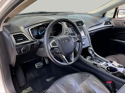 Used 2014 Ford Fusion Titanium FWD image 17