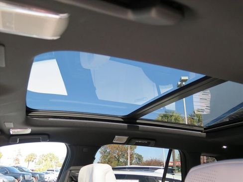 New 2026 Cadillac Vistiq Sport image 14