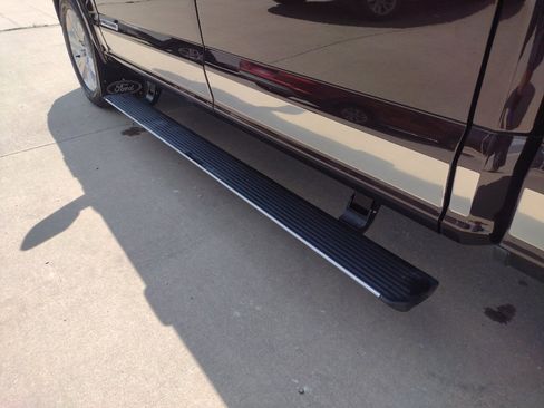 Used 2018 Ford F150 Platinum w/ Equipment Group 701A Luxury image 12