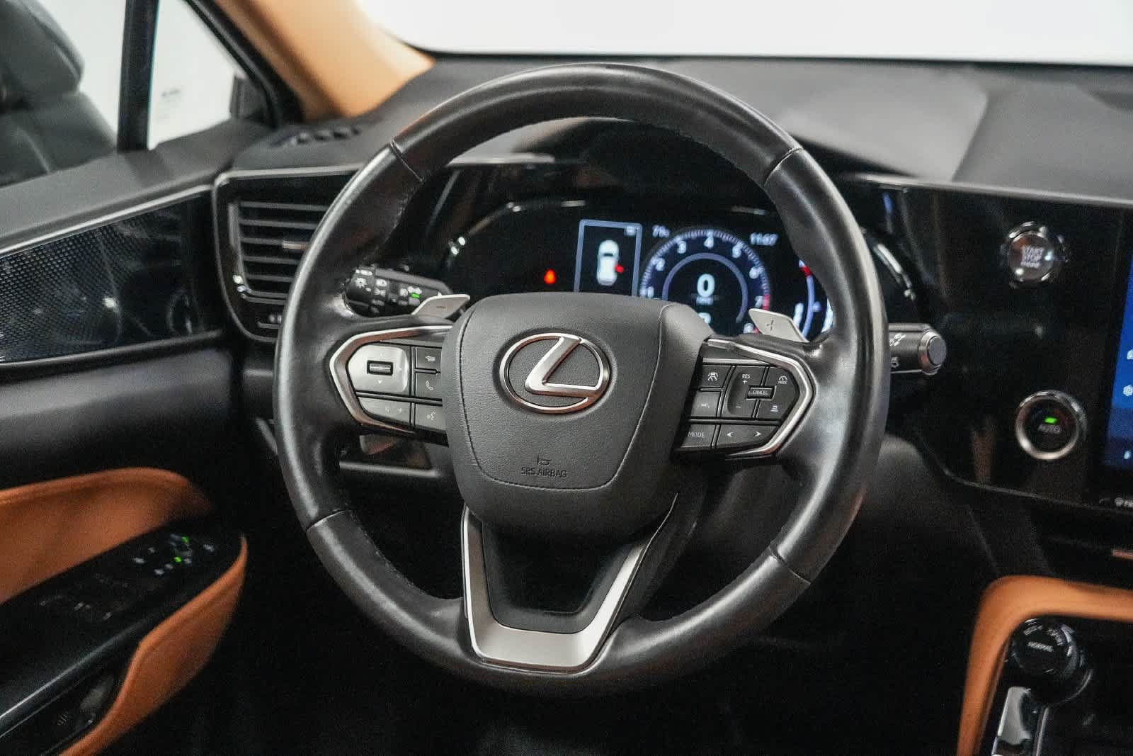 Used 2025 Lexus NX 250 FWD w/ Accessory Package (2T) image 15