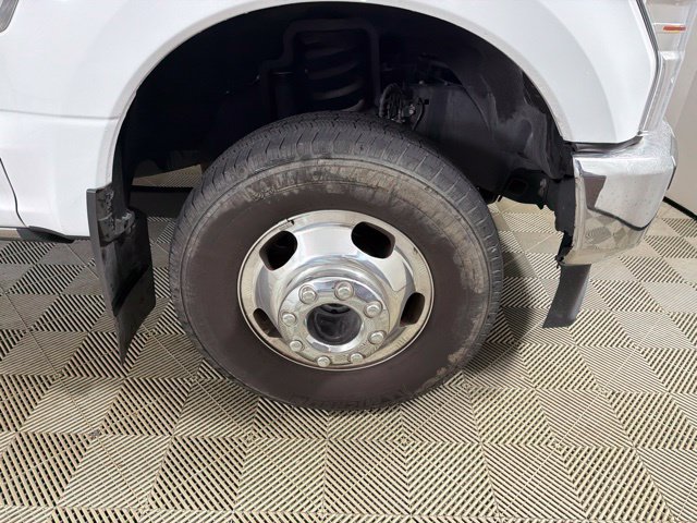 Used 2022 Ford F350 King Ranch w/ King Ranch Ultimate Package AWD/4WD image 14
