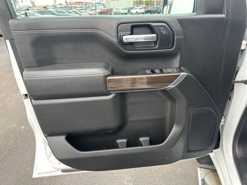 Used 2019 Chevrolet Silverado 1500 LT w/ True North Edition AWD/4WD image 11