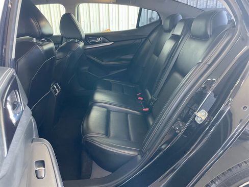 Used 2018 Nissan Maxima 3.5 SV FWD image 16